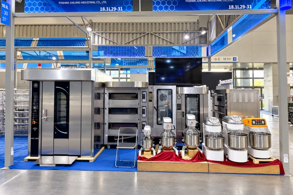 HONGLING at the 140 the Canton Fair!